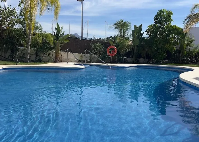 High-end 4br By Marbella بيت للعطل إِستيبونا